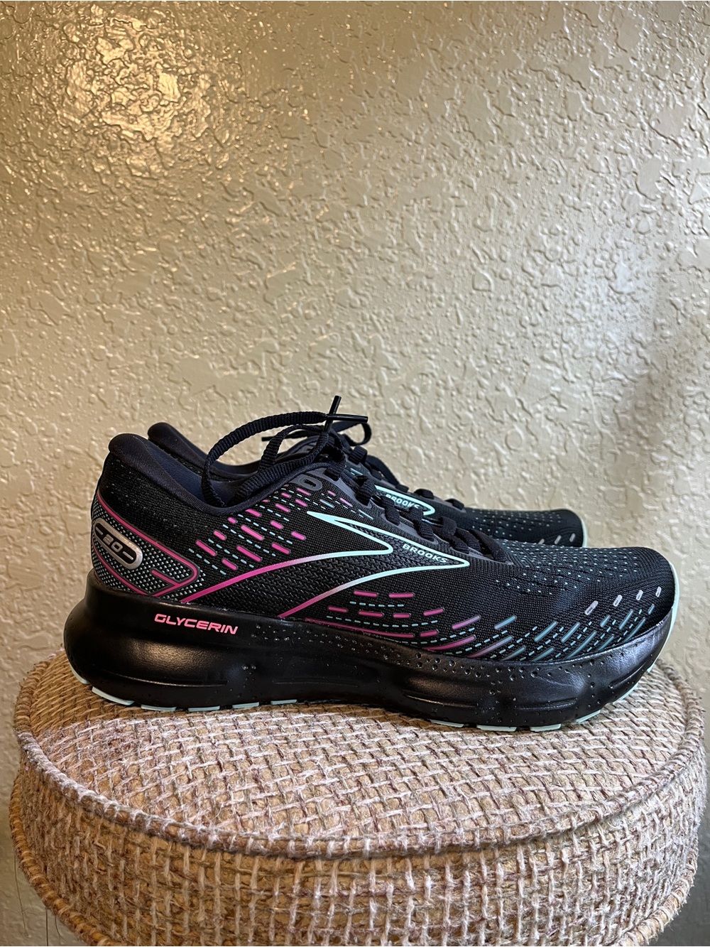 BROOKS Women’s Glycerin 20 Running Shoes Size 8